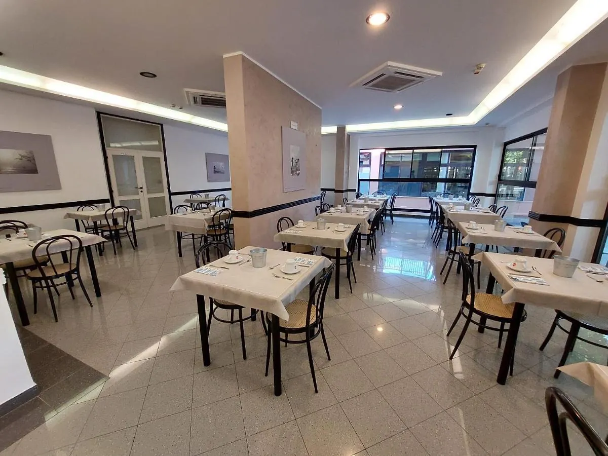 Vinsea Hotel ベラーリア・イジェア・マリーナ