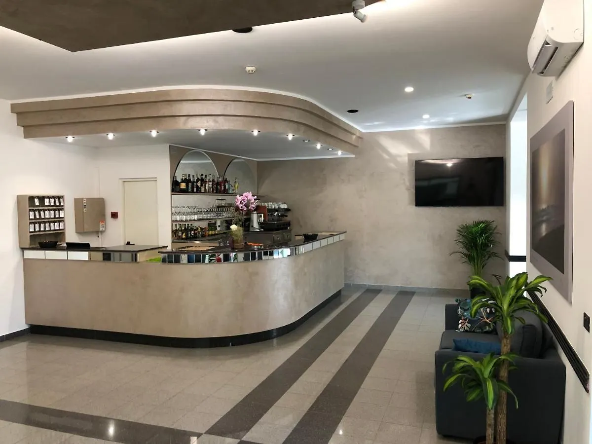 Vinsea Hotel ベラーリア・イジェア・マリーナ イタリア