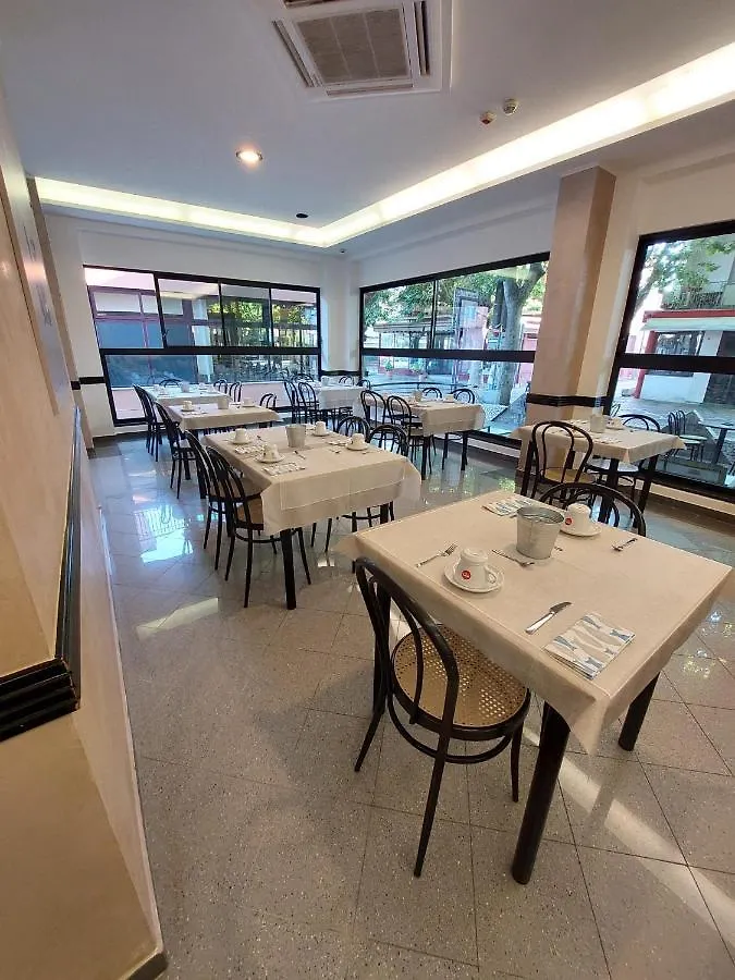 Vinsea Hotel ベラーリア・イジェア・マリーナ 2*,